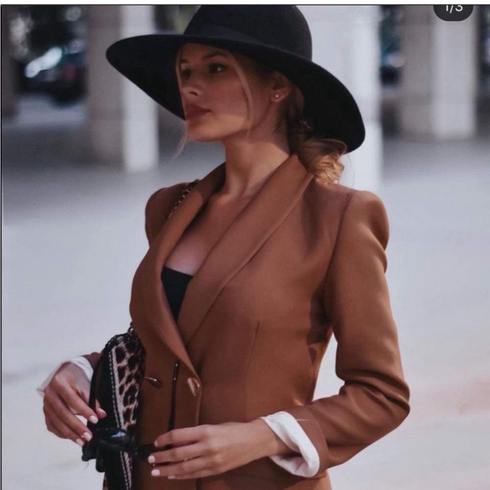 Tan Zara blazer, Zara jacket, blazers, uniform, classy jacket, sweater Zara coat